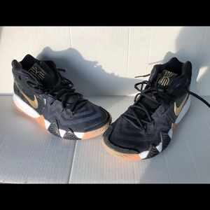 Nike Kyrie 4 Pitch Blue Metallic Gold Navy Blue
